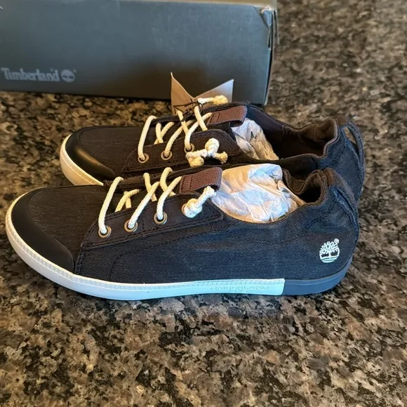Timberland women’s Newport bay canvas skateboard sneakers NIB 10