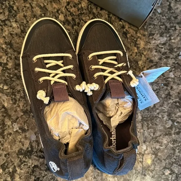 Timberland women’s Newport bay canvas skateboard sneakers NIB 10