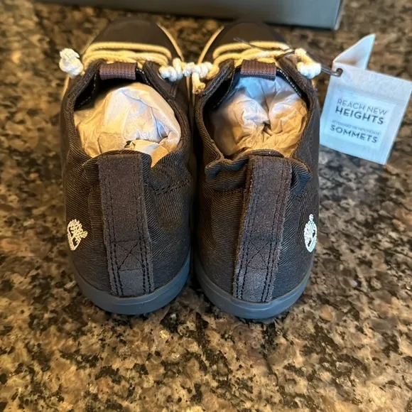Timberland women’s Newport bay canvas skateboard sneakers NIB 10