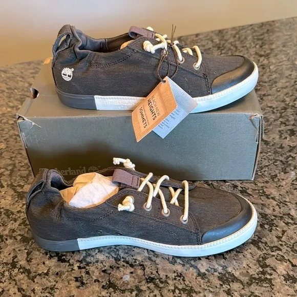 Timberland women’s Newport bay canvas skateboard sneakers NIB 10