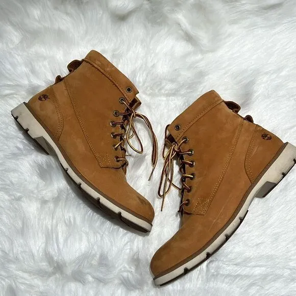 TIMBERLAND BRAMHALL WATERPROOF BOOT SIZE 9.  B84
