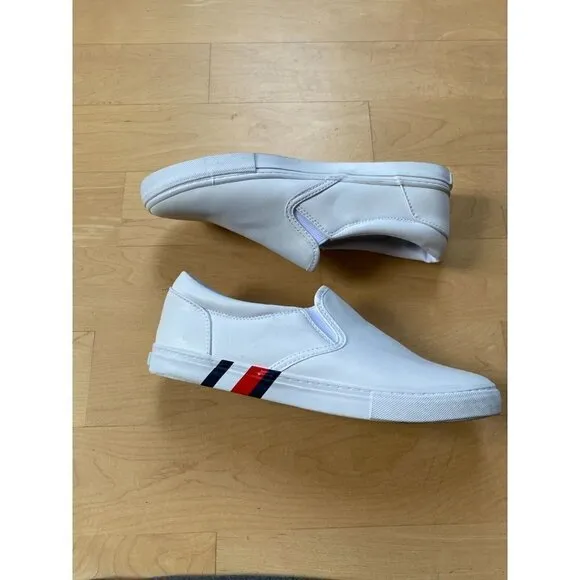 TOMMY Hilfiger BNWOT white faux leather slip on &quot;Leysi&quot; NEW