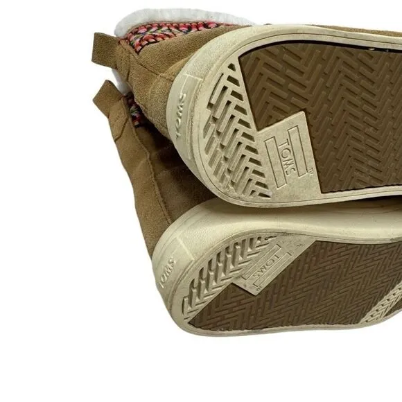 Toms alpine lace up short boots in tan suede size 8