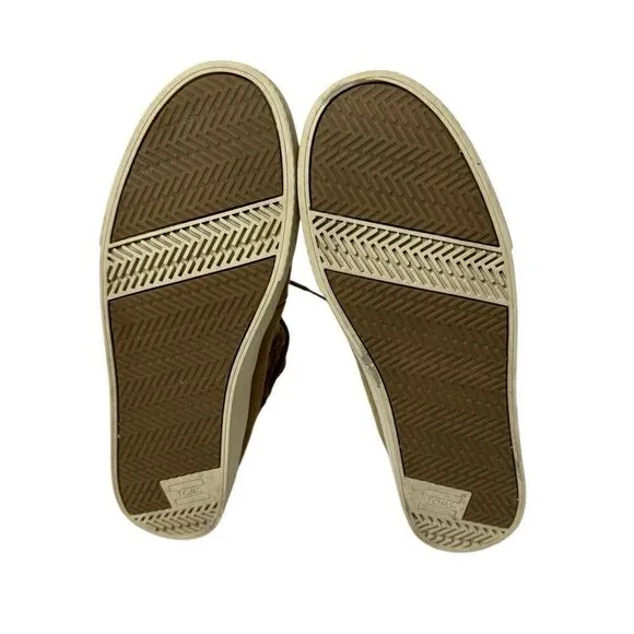 Toms alpine lace up short boots in tan suede size 8