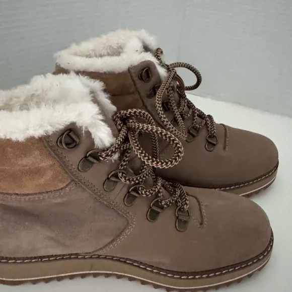 Toms Mohave Hiking Winter Boots Size 6.5