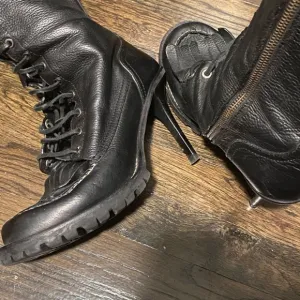 Tory Burch Hiking Boots HARD TO FIND Size 11