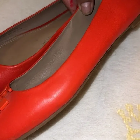 Tory Burch Reva Flats size 9M  Orange