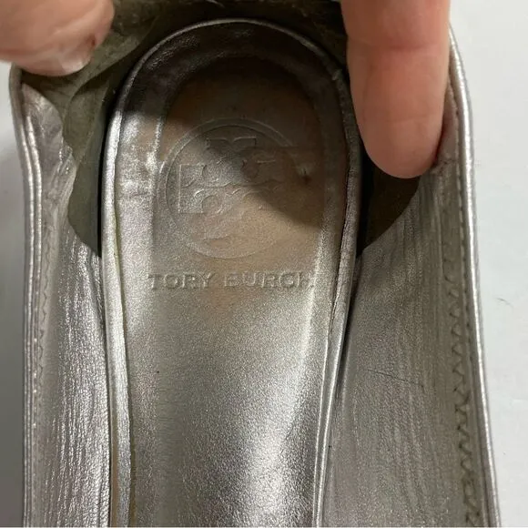 Tory Burch Reva Silver Metallic Ballet Flats Size 7.5 Shoes Silver Medallion