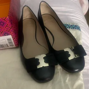 Tory Burch shoes flats