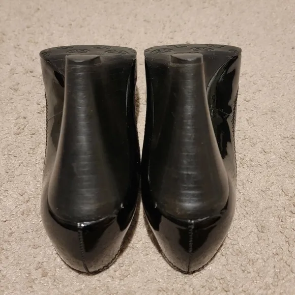 Tory Burch Sophie Black Patent Leather Wedge Heels Size 8