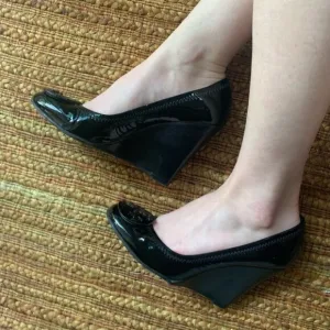 Tory Burch Sophie Black Patent Leather Wedge Heels Size 8