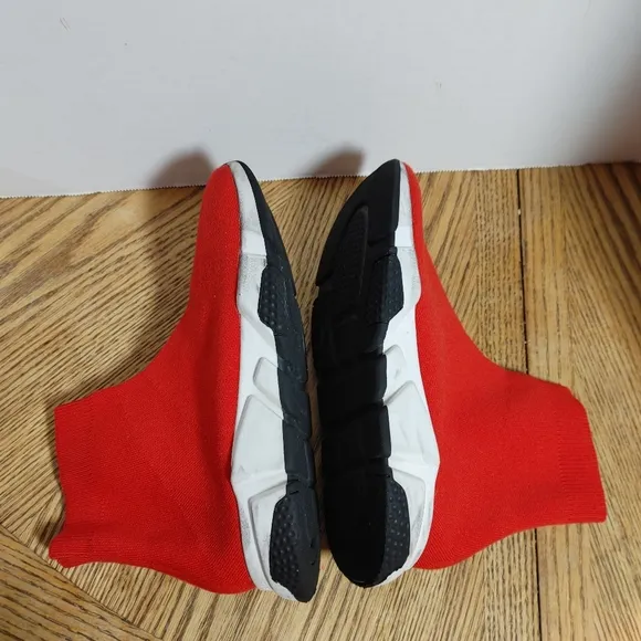 Trainer Sock Shoes BB size 34/ 2.5Y