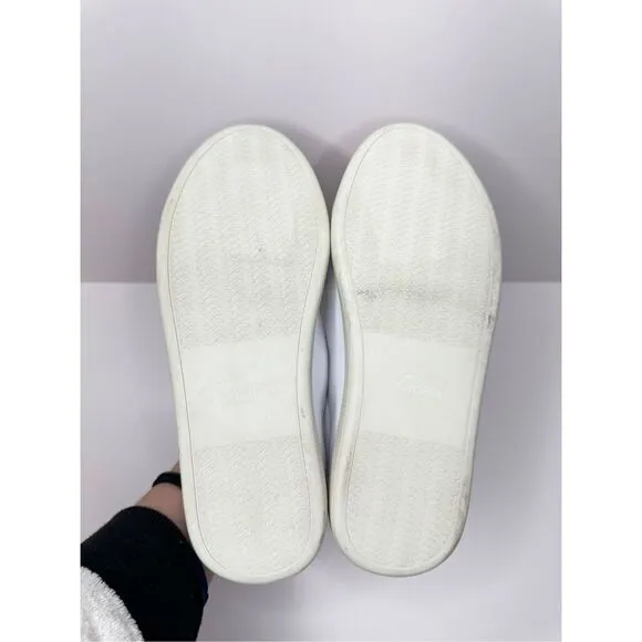 Trotters Avrille Sneaker Womens Size 7W Wide White Leather Slip On Shoes