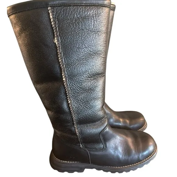 UGG Brooks Tall Black Leather 5490 Shearling Lined Boots Women's US 7 EUR 38