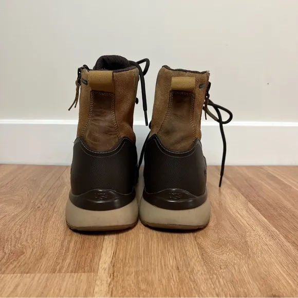 UGG Caulder Mens Waterproof Leather Boots Shoes Fall Winter Outdoors Size 11 1/2