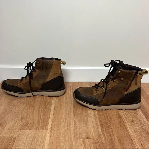 UGG Caulder Mens Waterproof Leather Boots Shoes Fall Winter Outdoors Size 11 1/2