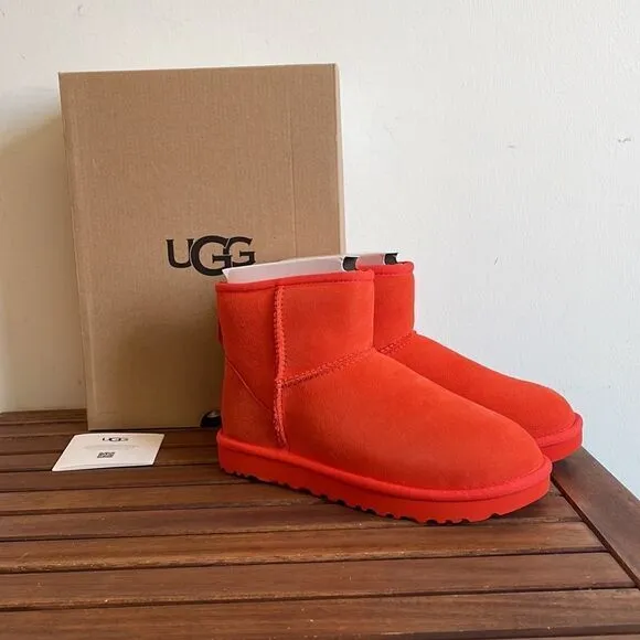 UGG Classic Mini II Boots Hazard Orange USA Women Size 6/UK 4/EU 37