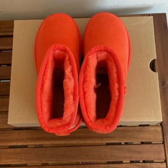 UGG Classic Mini II Boots Hazard Orange USA Women Size 6/UK 4/EU 37