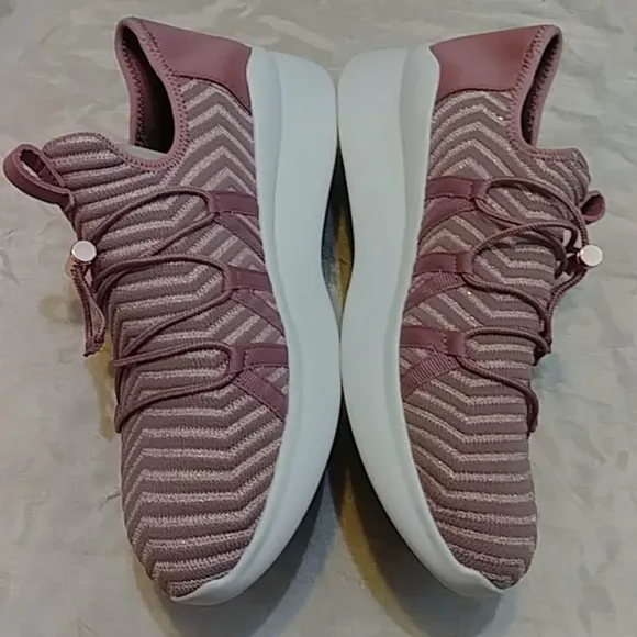 Ugg Kinney Metallic Sneakers