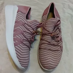 Ugg Kinney Metallic Sneakers