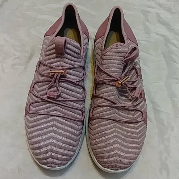 Ugg Kinney Metallic Sneakers