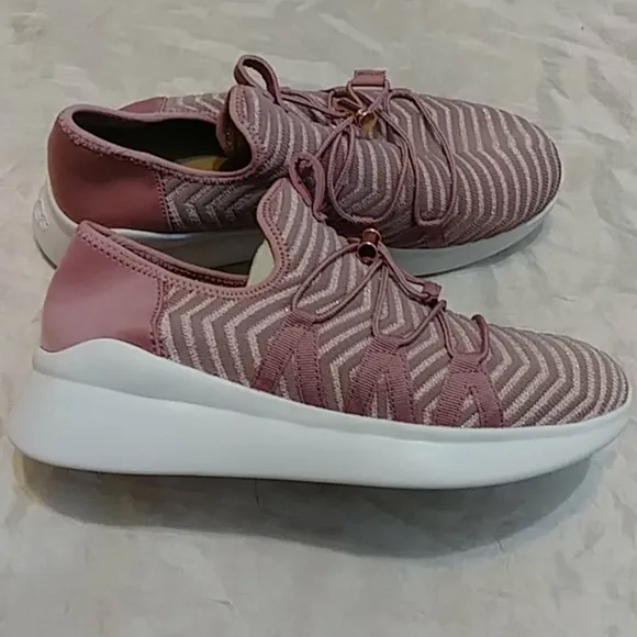 Ugg Kinney Metallic Sneakers