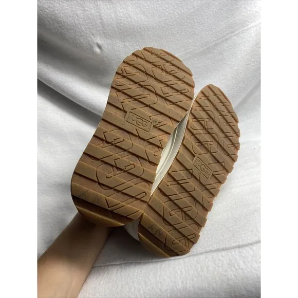 UGG MARIN CANVAS PLATFORM OFF WHITE‎ SLIP ON SNEAKER SHOES US 6 / EU 37 / UK 4