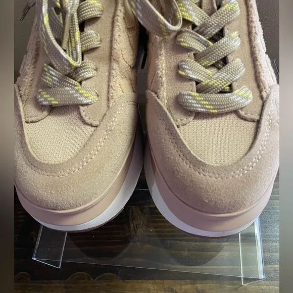 UGG Marin Lace Logo Women's Dusty Rose Sneakers Size 10
