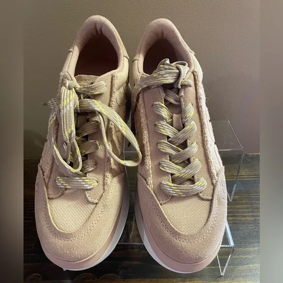 UGG Marin Lace Logo Women's Dusty Rose Sneakers Size 10