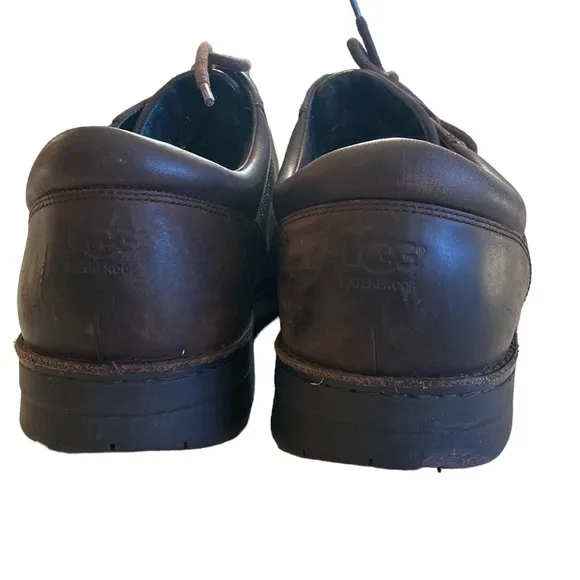 UGG Men’s Burns Stout Brown Shearling Leather Waterproof Tie Shoes, Size 13 EEE