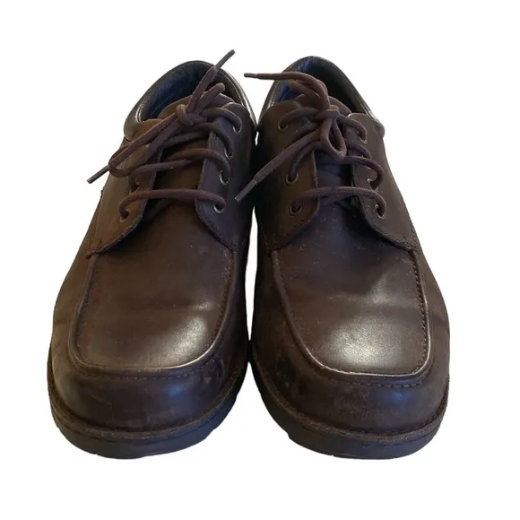 UGG Men’s Burns Stout Brown Shearling Leather Waterproof Tie Shoes, Size 13 EEE