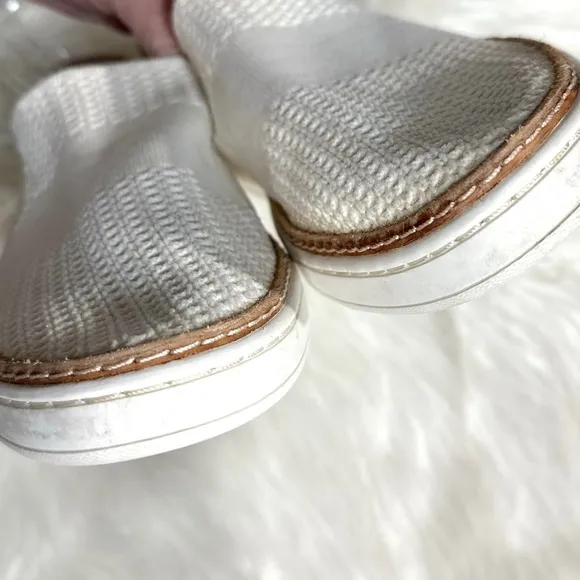 UGG Sammy Knit Women's White Slip On Casual Sneakers [MR9003]