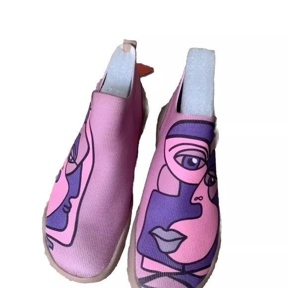 UIN Women’s Travel Art Walking Shoes Knitted High Top Size 8 US Pull On