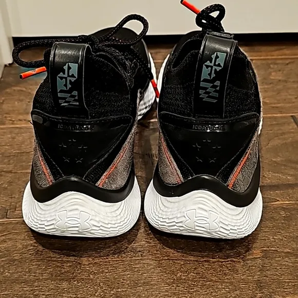 Under Armor Curry Beautiful Flow 8 Basketball Shoes sz 7