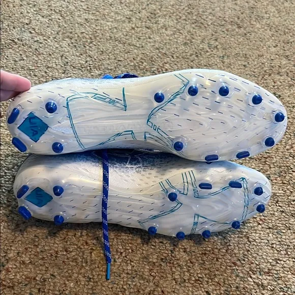 Under Armour Blue and White Gradient Athletic Shoes
