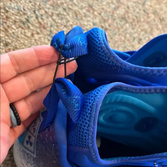 Under Armour Blue and White Gradient Athletic Shoes