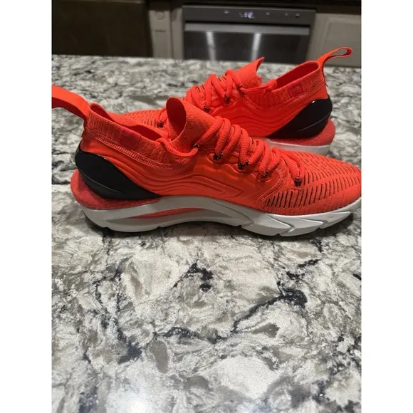 Under Armour HOVR Phantom 2 INKNT Orange Size 9 Excellent