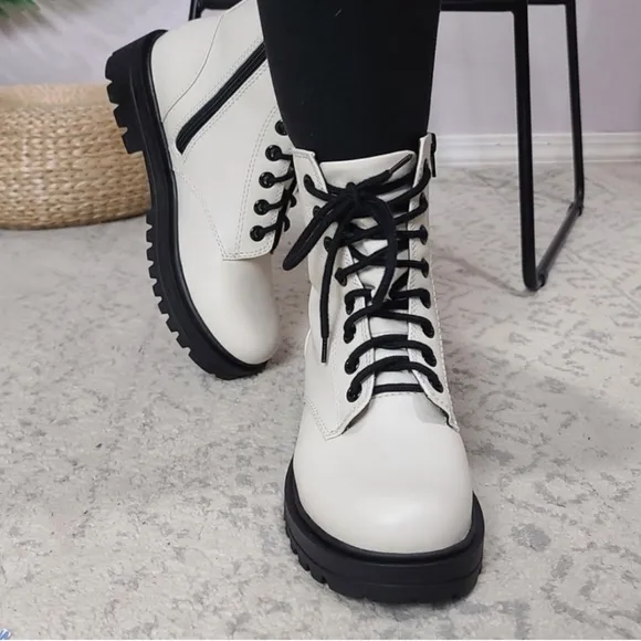 UNILADY Combat Military Lace-up Patent Leather Ankle Booties NWT