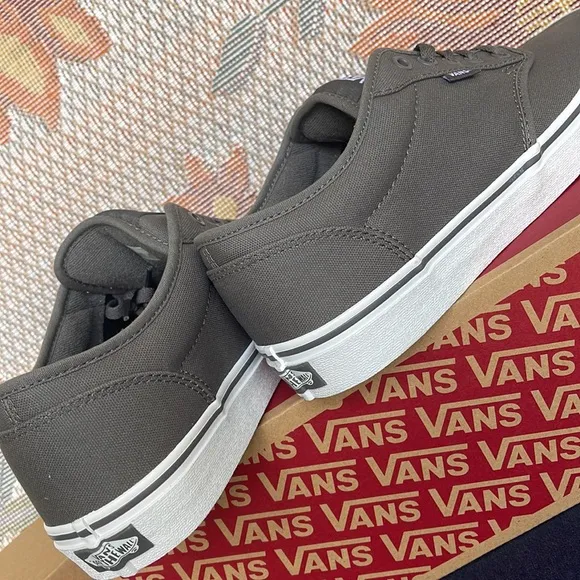 Vans Atwood WMNS (Canvas) Pewter/WhiteVN000TUY4WVNew
