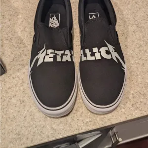 Vans Black and White Sneakers Classic Canvas