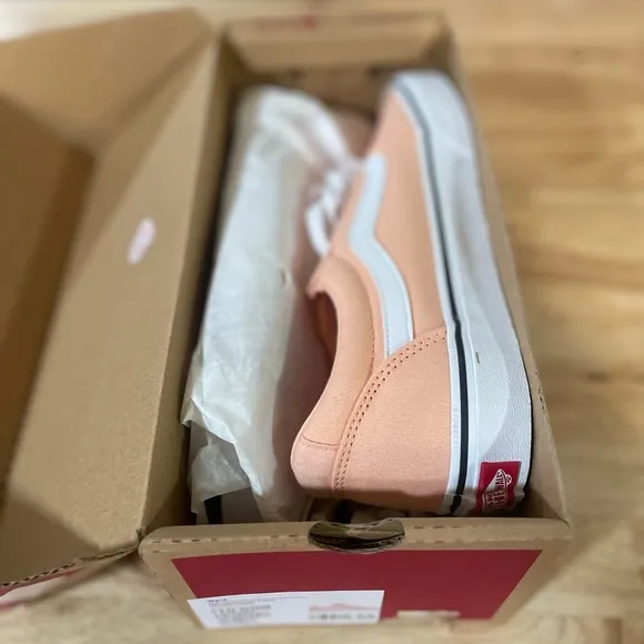 Vans canvas tropical peach sneakers women’s NIB size 10