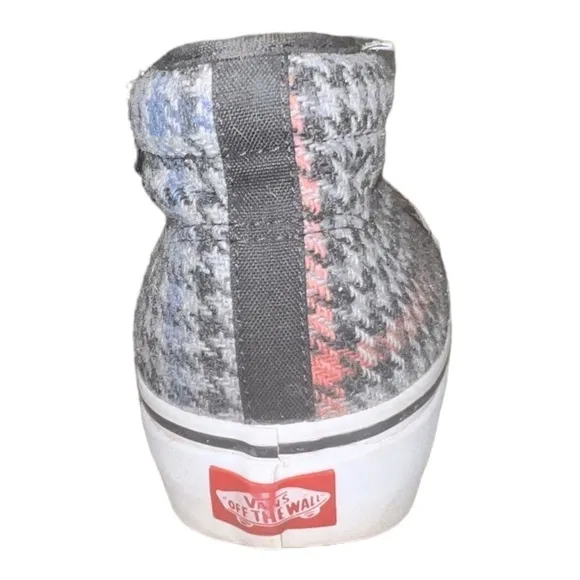 Vans Chukka Houndstooth Sneaker Skate Shoe Plaid Wool Mid Top Lace Up