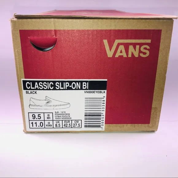 VANS Classic Slip On Canvas Black &amp; White Sneakers