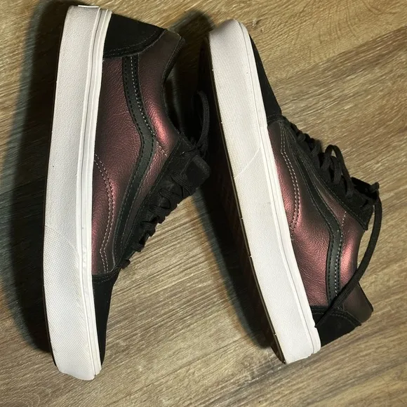 Vans Comfycush Old Skool Skate Shoes, Mens 6 Wms 7.5 Mystic Metallic Purple