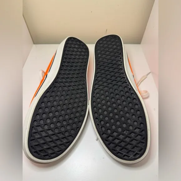 Vans Lace Up Sneakers Women’s size 9 men’s size 7.5 orange