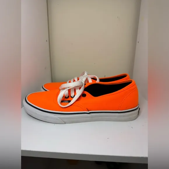 Vans Lace Up Sneakers Women’s size 9 men’s size 7.5 orange