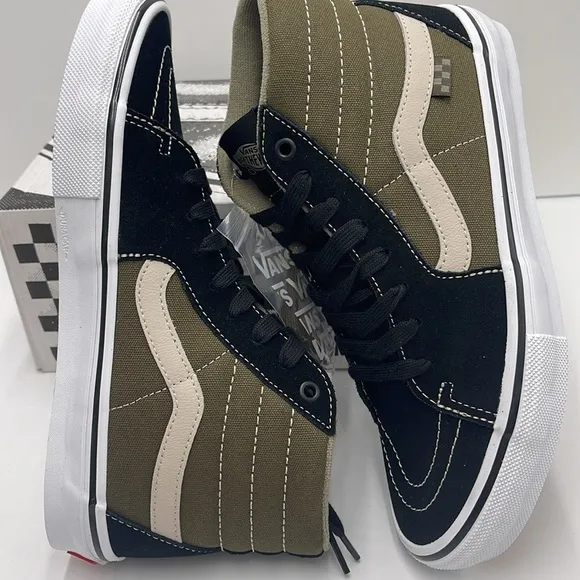 Vans Men’s Skate Sk8-Hi Black/OliveVN0A5FCCBKO Sneakers