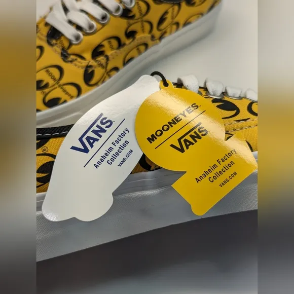 Vans Mooneyes Authentic 44D Anaheim Factory Yellow Black Canvas Casual Sneakers