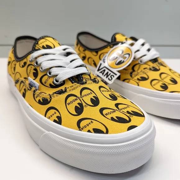 Vans Mooneyes Authentic 44D Anaheim Factory Yellow Black Canvas Casual Sneakers