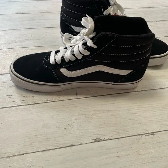 Vans Off The Wall - SK8 Hi - Sneakers - Black - men  Unisex - 8.5 NEW